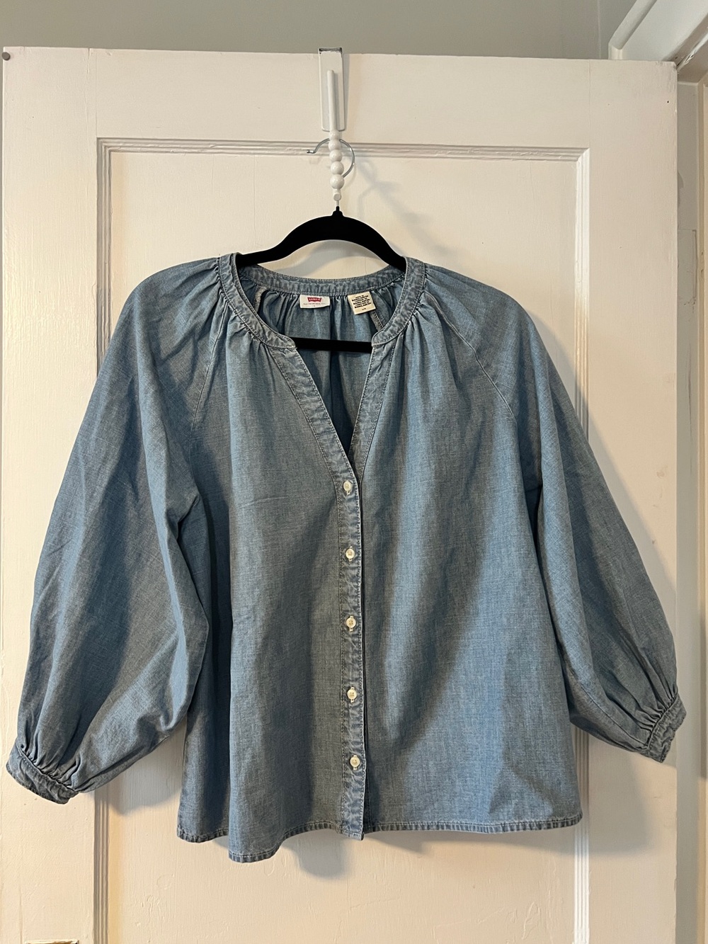 Levi's Lainey Chambray Blouse Peasant Top Denim Size Large Classic Coastal Boho